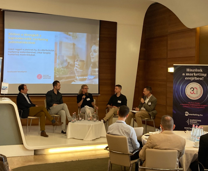 Tűnj ki a tömegből kimagasló ügyfélélmény segítségével – webinárium