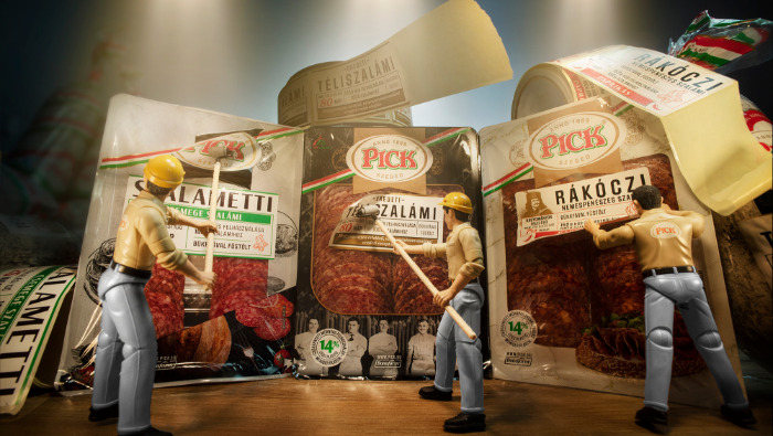 Egyedi fotókkal mutatja be új csomagolását a Pick