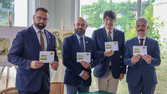 Alkalmi bélyeggel tiszteleg a Magyar Posta Brunszvik Teréz előtt