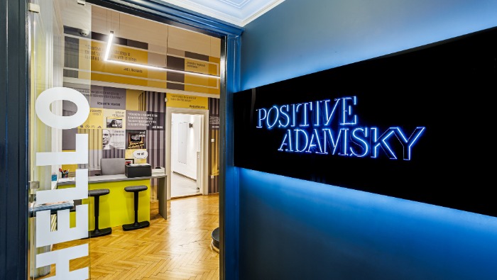 Megújul a Positive Adamsky – Bemutatkozik a PDKY