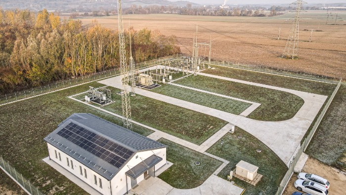 Folyamatosan dolgozik az E.ON az áramszünetek elhárításán