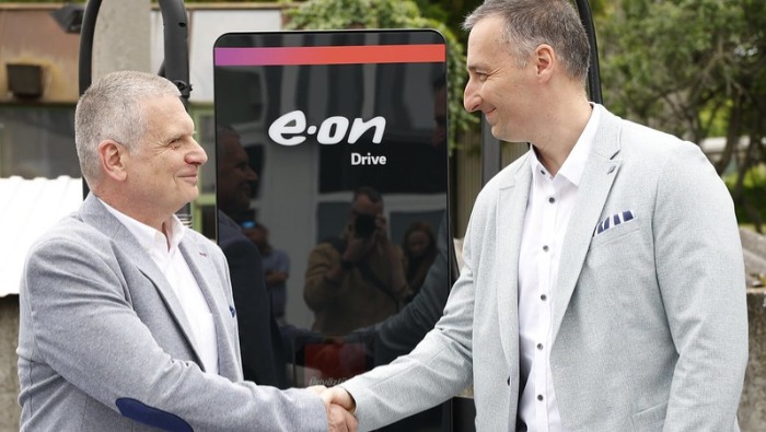 Bútoráruházakat szerel fel e-töltőkkel az E.ON Drive Infrastructure