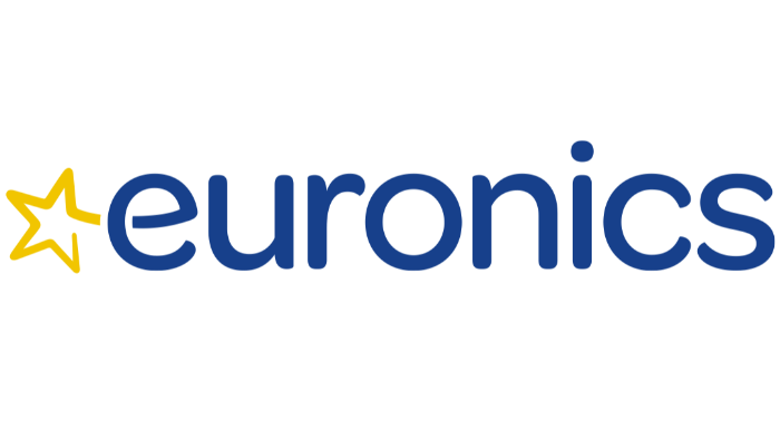 A buja, zöld gyep a hívogató kert alapja