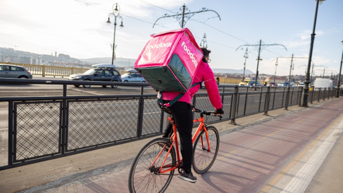 Terjeszkedik a foodora