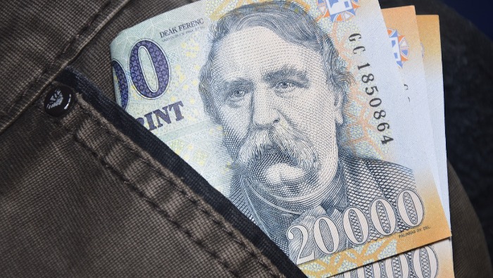 K&H: havi 60 ezer forinttal kerülnek többe a “mindennapok”