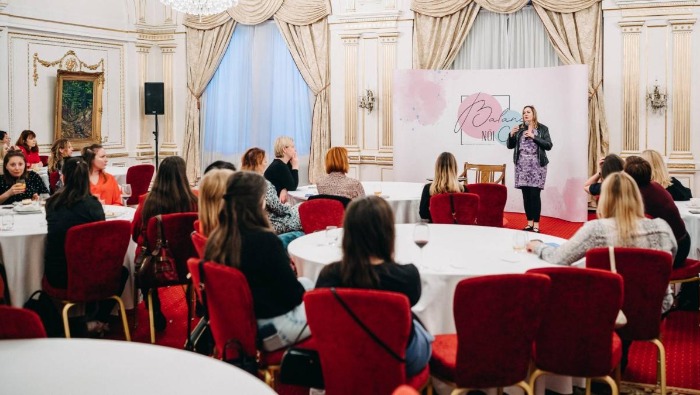 Egy női klub a KÉSZ-nél