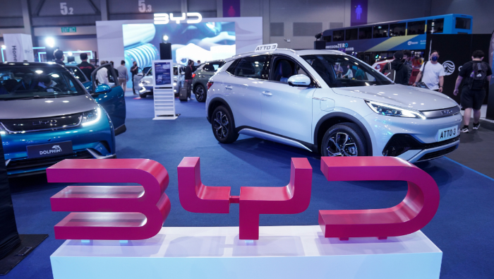 A kínaiak már a garázsainkban vannak