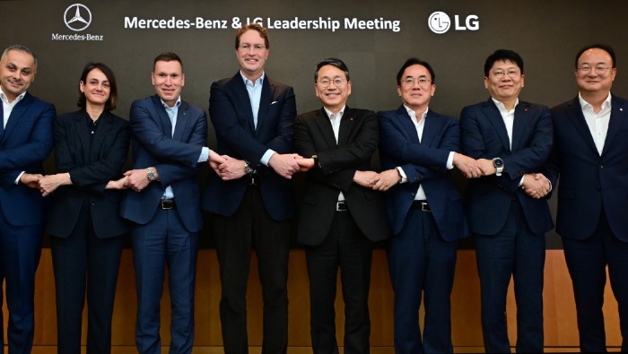 Szorosabbra fűzi együttműködését az LG és a Marcedes-Benz