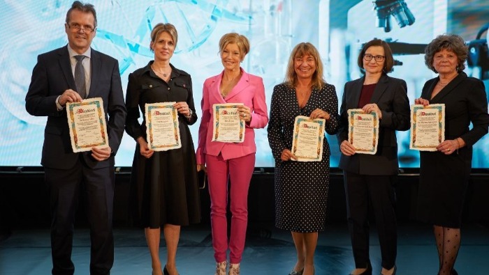 Rangos elismerés dr. Kónya Csaba orvosigazgatónak