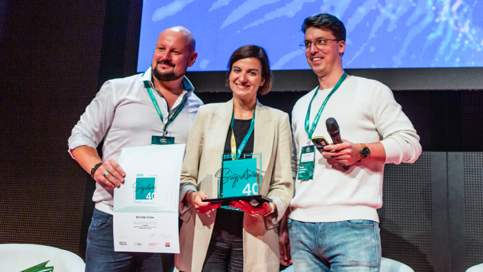 Fontos témát egyszerű üzeneti struktúrával kell feldolgozni