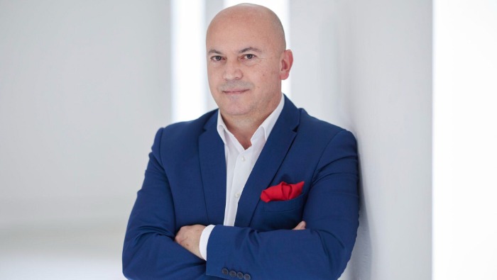 Új értékesítési igazgató az Auchannál