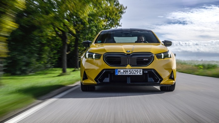 A BMW Group modellje végzett a sportautó kategória élén