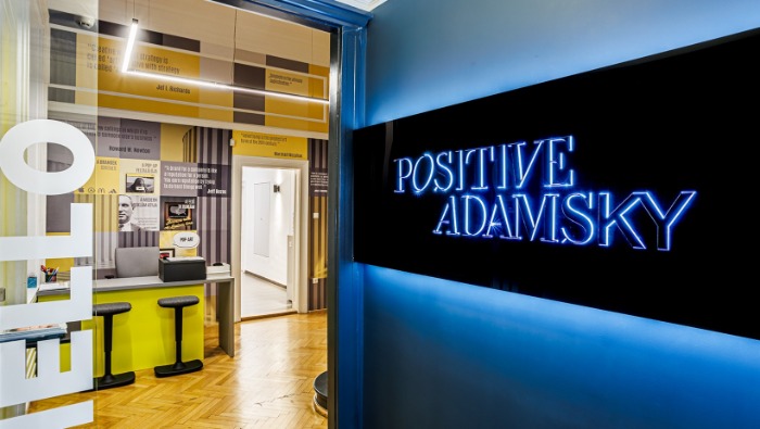 A Positive Adamsky lett az ITAKA utazási iroda lead ügynöksége