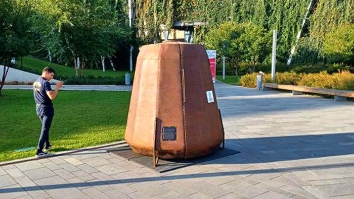 Kiderült, kihez tartozott a Millenárison hagyott rozsdás űrkapszula