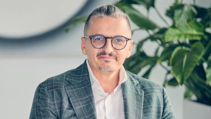 Új régiós vezető a dentsunál