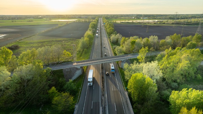 "Külföldi kamionosok hizlalják a magyar útdíjkasszát"