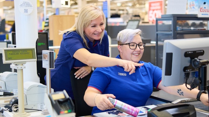 Gyermekvédelmi útmutatót dolgozott ki a Tesco 