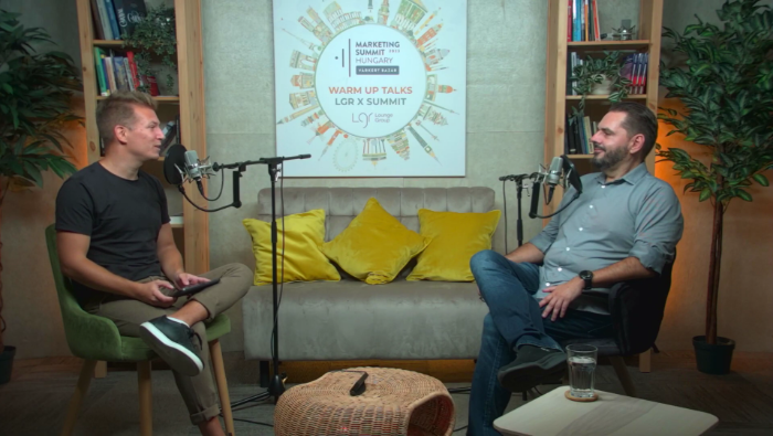 Egy év alatt, akár egy hónapnyi munkát is meg lehet spórolni AI-jal