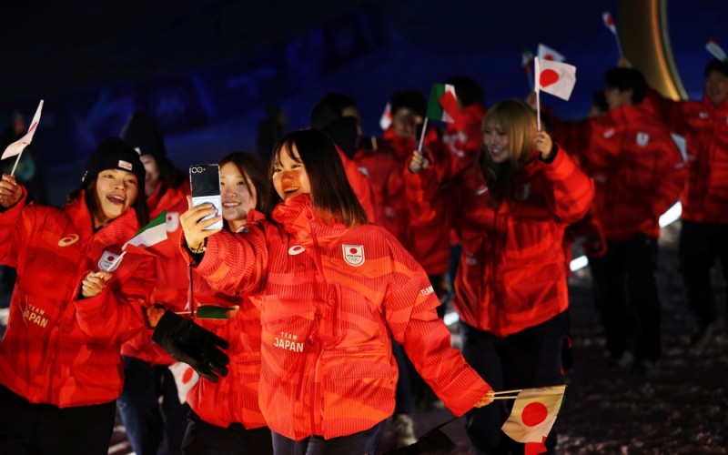 Samsung_2026-os milánó-cortinai játékok megnyitó ünnepség_Z Flip7_Olympic Edition_1