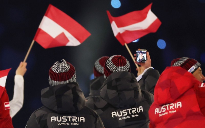 Samsung_2026-os milánó-cortinai játékok megnyitó ünnepség_Z Flip7_Olympic Edition_2