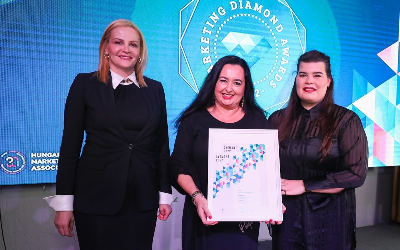 99CD02F8-4BF9-424F-A5E7-81A350426A20